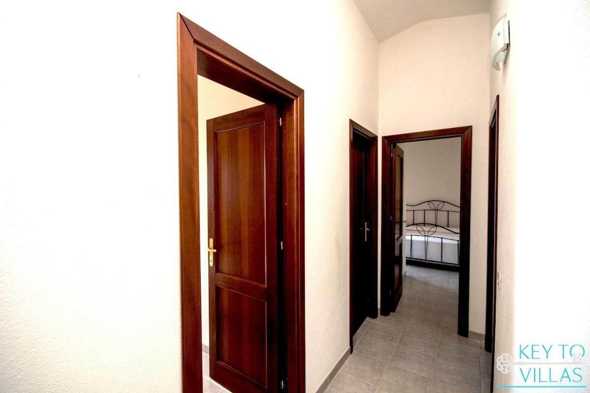 Villa Vista - Key To Villas คอสตาพาราดีโซ ภายนอก รูปภาพ